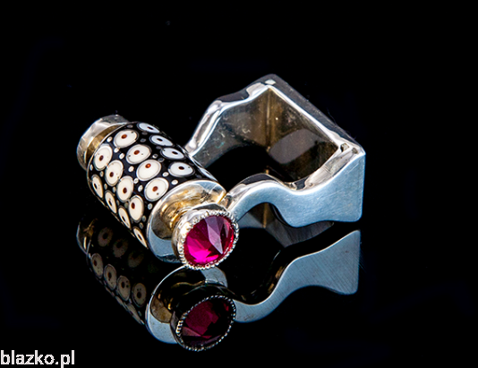 Blazko Noname Falowany z Wałeczkiem Grochy