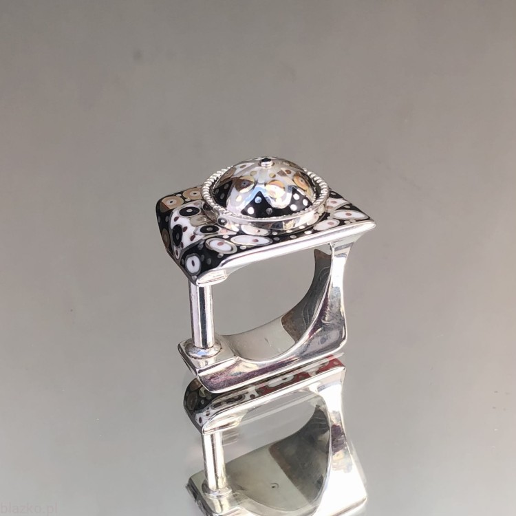 Srebrny pierścionek unikatowy z kolekcji DolceVita Blazko.