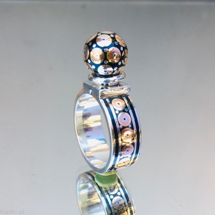 Bombetka - unikatowy pierścionek BLAZKO