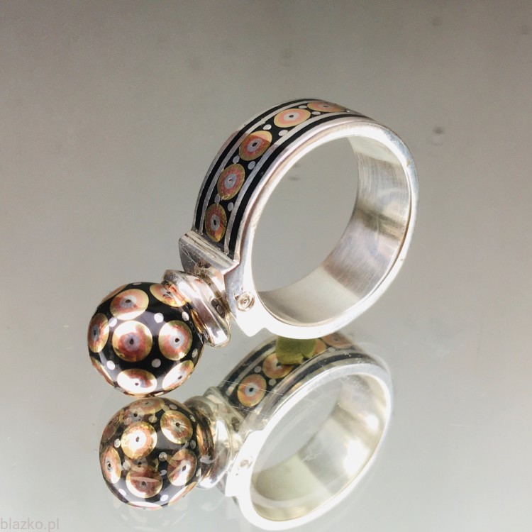 Pierścionek Bombetka by Blazko